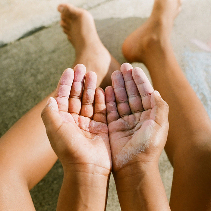Sensitive Skin in Cooler Weather: How to Prevent Itching, Redness, and Overheating